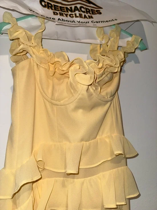 MAJORELLE Avalee Gown in Baby Yellow Size Small - Picture 7 of 14